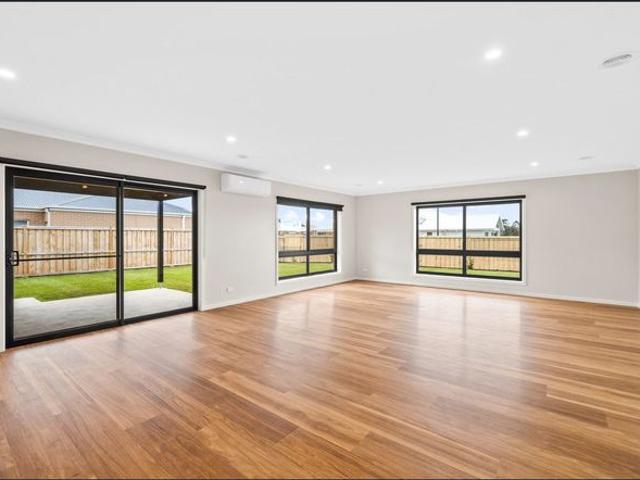 House for rent in Glenhaven, Sale