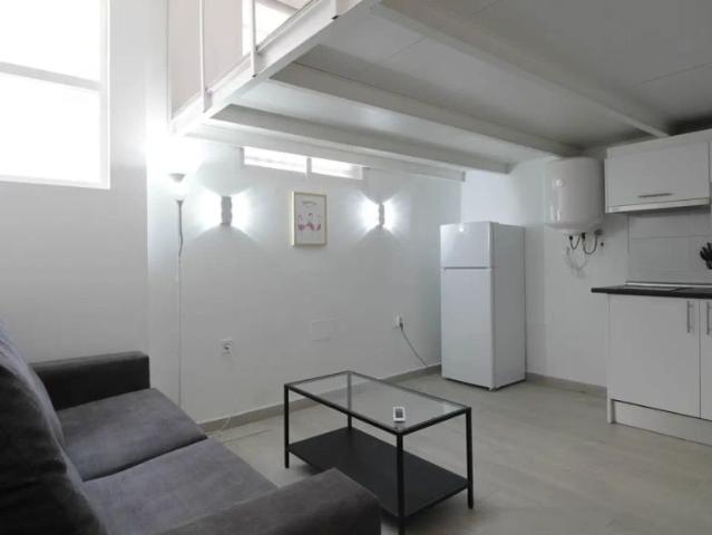 Estudio en alquiler en Salamanca, Madrid