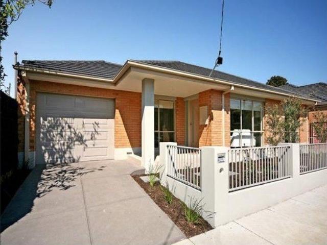 Townhouse for rent in Camerons Creek, Victoria