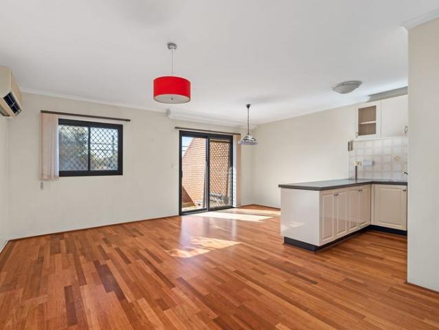 Townhouse for rent in Sydney, New South Wales