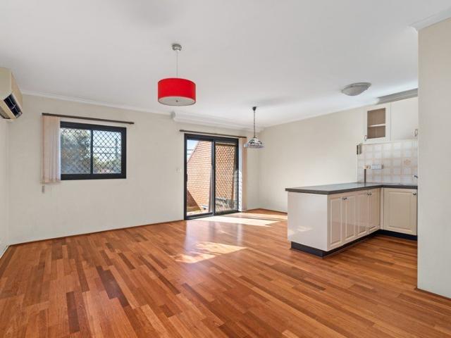 Townhouse for rent in Sydney, New South Wales