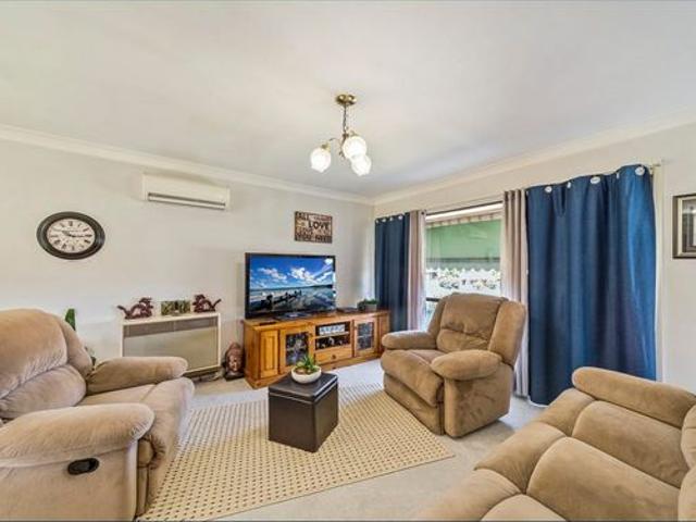 House for rent in Brisbane Grove, New South Wales