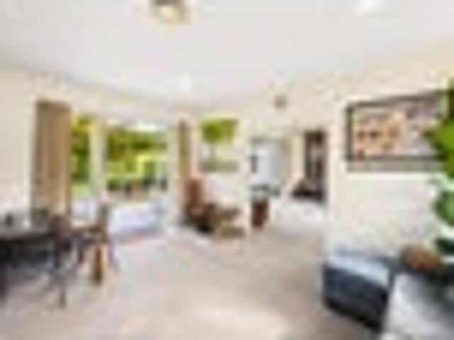 House for sale in Oratia, Oroua County