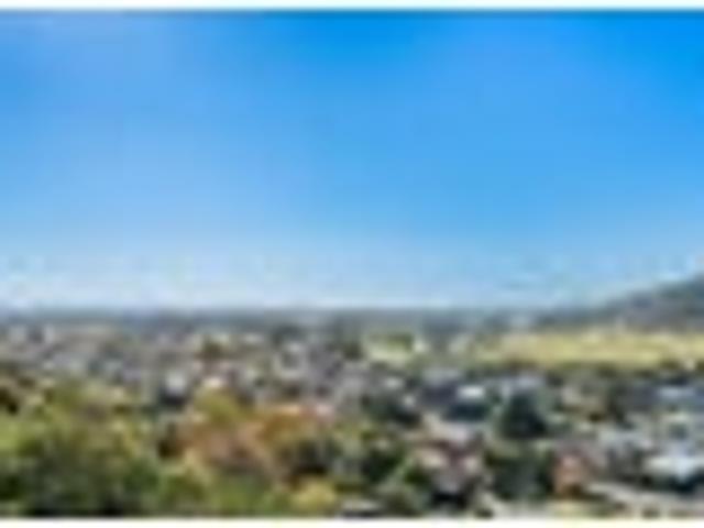 House for sale in Chaslands, Canterbury
