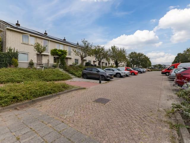 Woning te huur in Velserbroek, Noord Holland