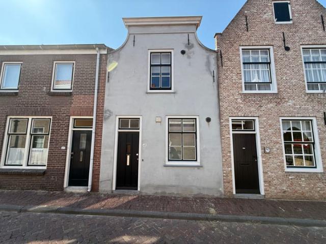 Woning te huur in Sommelsdijk, Zuid Holland