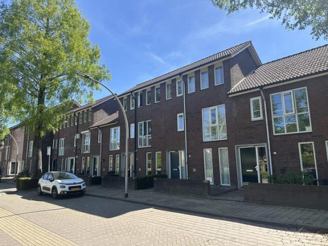 Woning te huur in De Volgerlanden, Hendrik-ido-ambacht