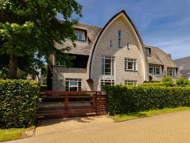 Woning te huur in Bloemendaal, Noord Holland