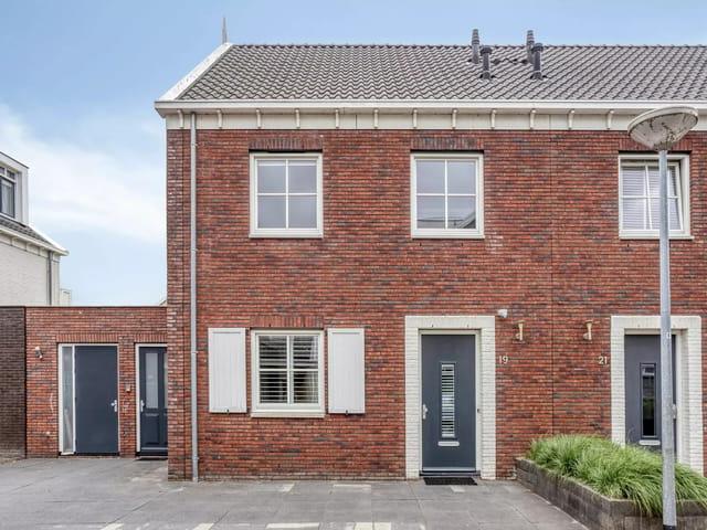 Woning te huur in Oostzaan, Noord Holland