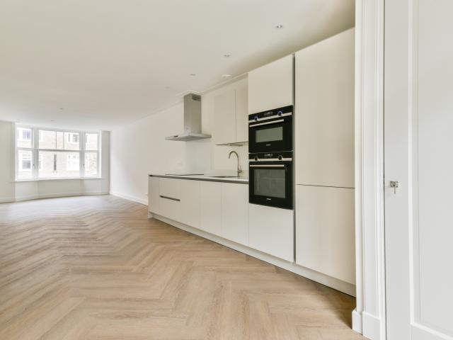 Appartement te huur in Zuid, Amsterdam