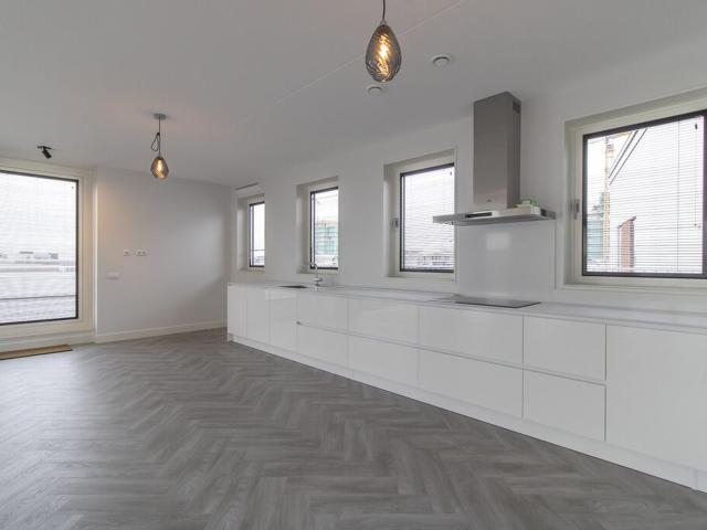 Appartement te huur in Diemen, Holland Park