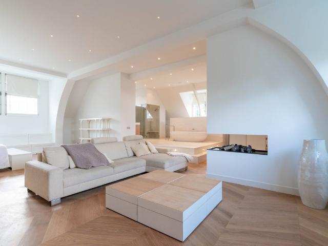 Bovenwoning te huur in Zeeheldenkwartier, Den Haag