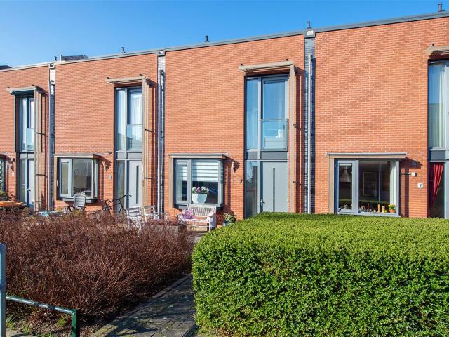 Woning te huur in Velden, Den Haag