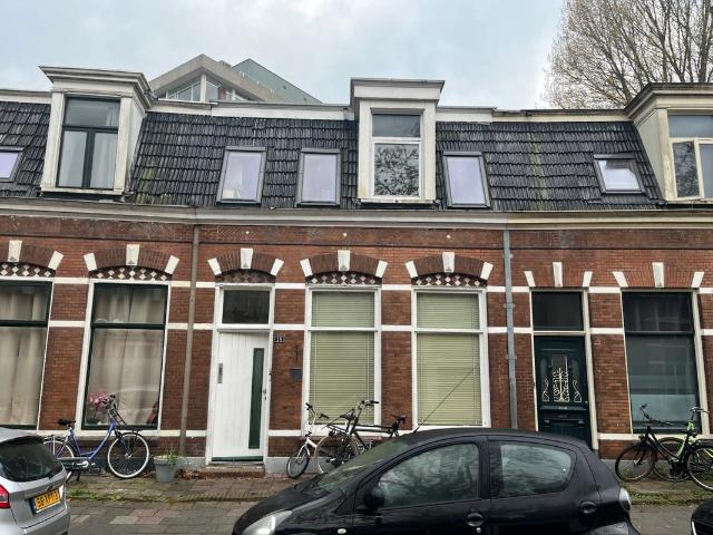 Bovenwoning te huur in Leeuwarden, Vosseparkwijk