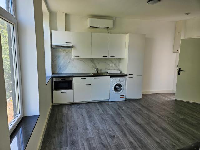 Appartement te huur in Rivierenbuurt, Zuid Holland