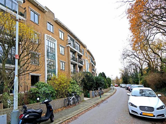 Benedenwoning te huur in Loosduinen, Den Haag