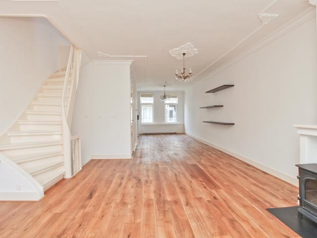 Appartement te huur in Zuid, Amsterdam
