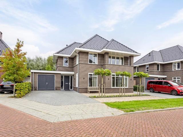 Villa te huur in Amstelveen, Westwijk