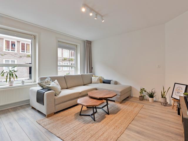 Appartement te huur in Zuid, Amsterdam