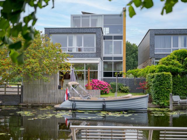Appartement te huur in Voorschoten, Zuid Holland