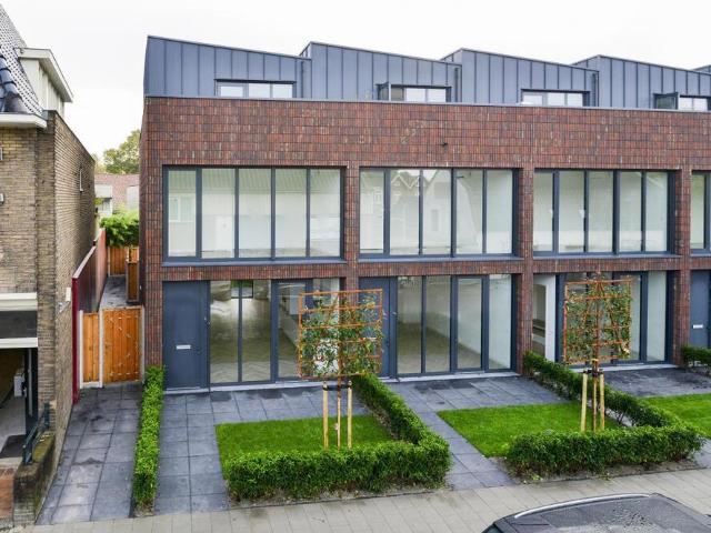 Woning te huur in Bussum, Noord Holland
