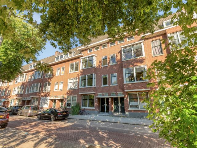 Appartement te huur in Bloemhof, Rotterdam