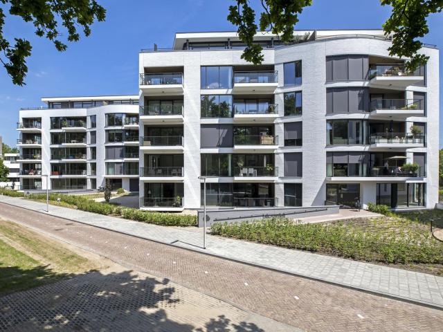 Appartement te huur in Stratum, Acht