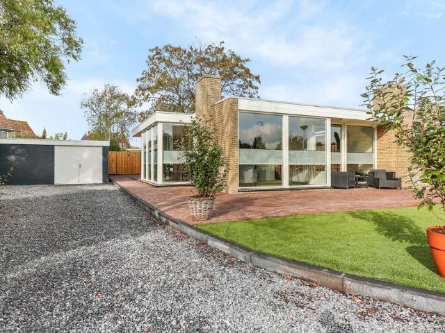 Appartement te huur in Benthuizen, Zuid Holland