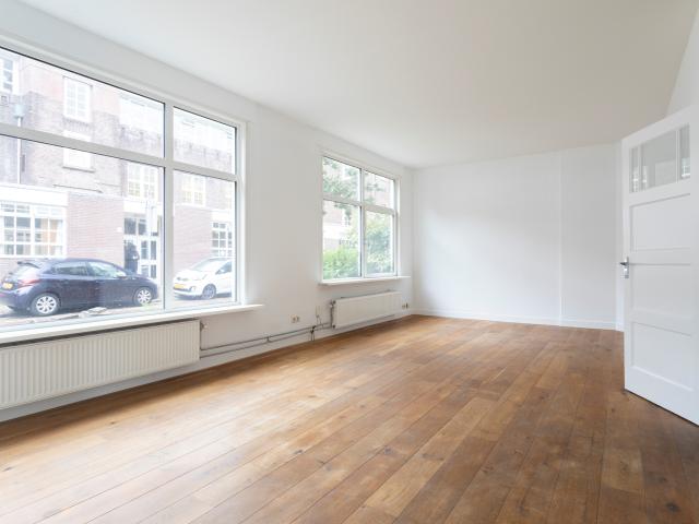 Appartement te huur in Bomenbuurt, Zuid Holland
