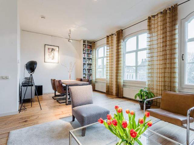 Dubbele Bovenwoning te huur in Kortenbos, Zuid Holland