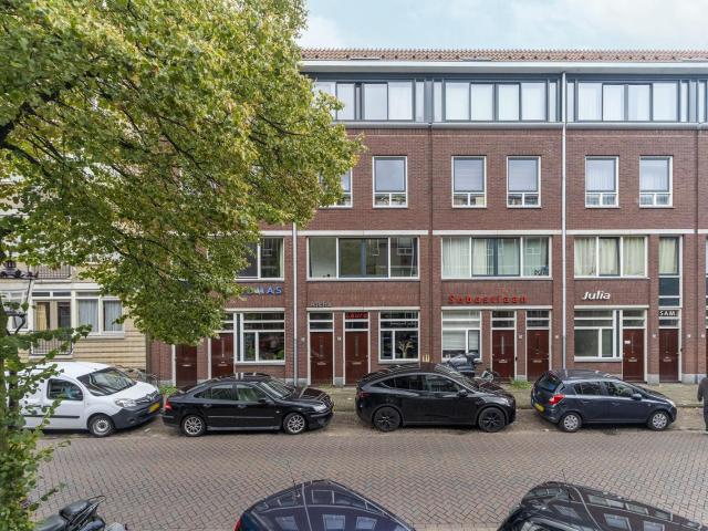 Appartement te huur in Oost, Amsterdam