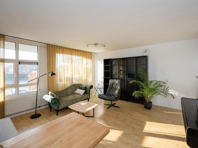 Bovenwoning te huur in Amsterdam, Holendrecht