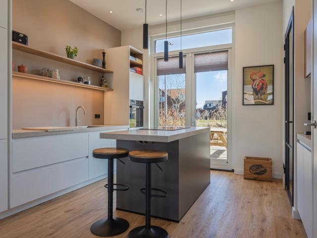 Woning te huur in Zestienhoven, Rotterdam