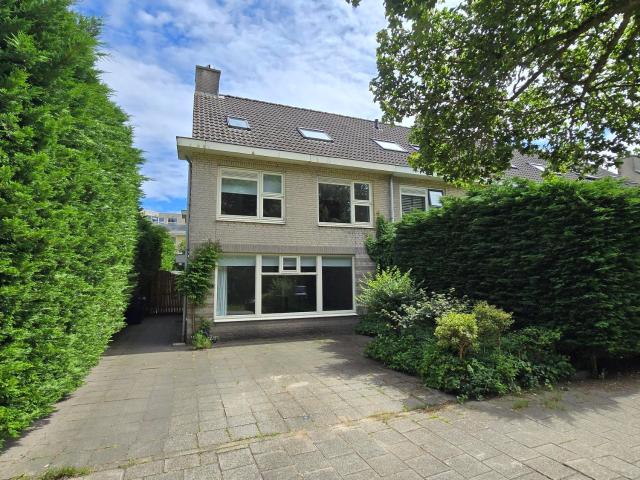Woning te huur in Loosduinen, Zuid Holland