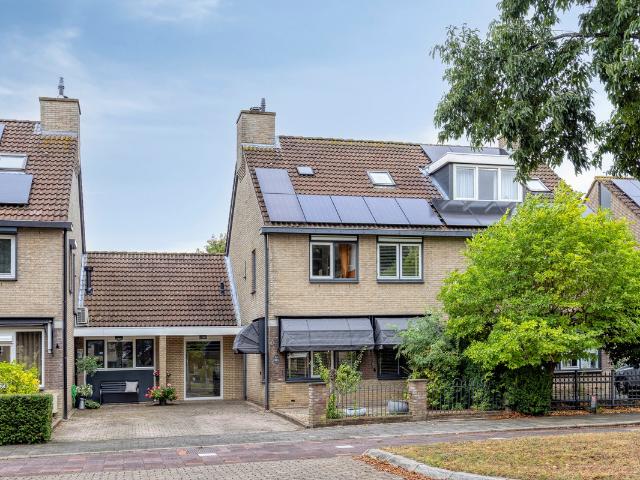 Woning te koop in Barendrecht, Zuid Holland