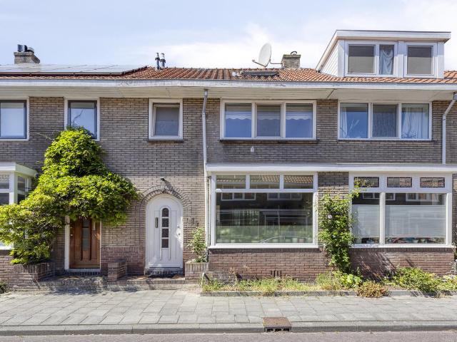 Eengezinswoning te koop in Zaandam