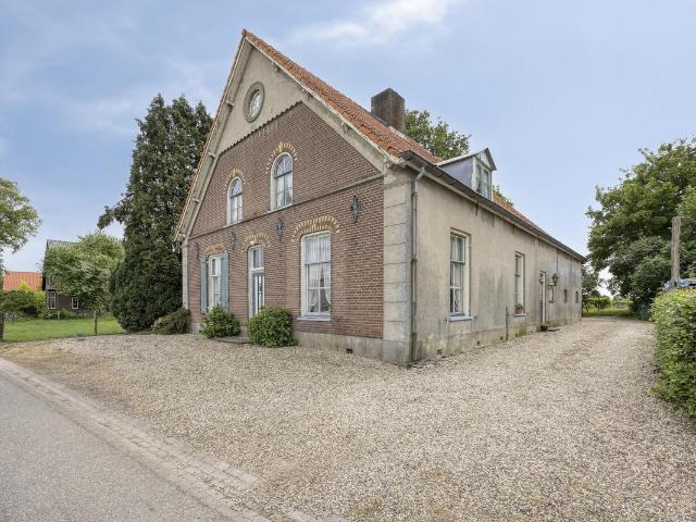 Woonboerderij te koop in Randwijk