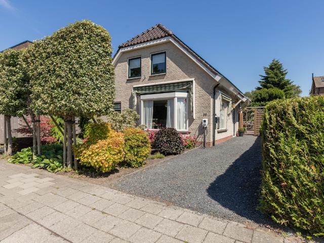 Woonboerderij te koop