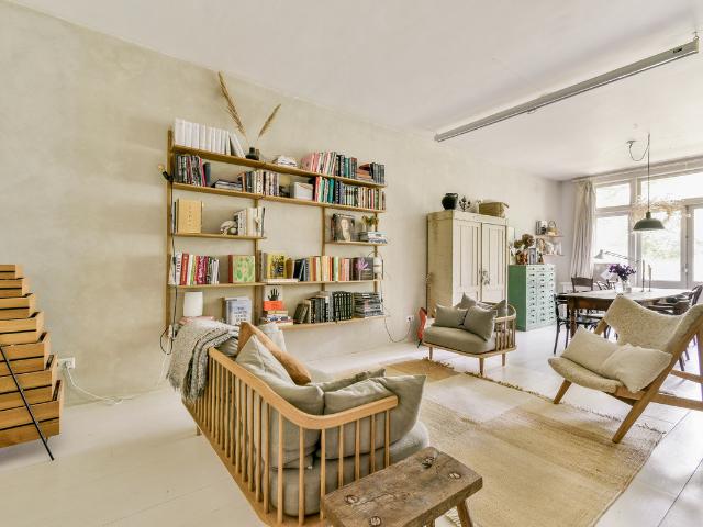 Bovenwoning te koop in Amsterdam, De Baarsjes