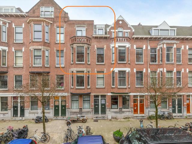 Bovenwoning te koop in Rotterdam, Nieuwe Westen