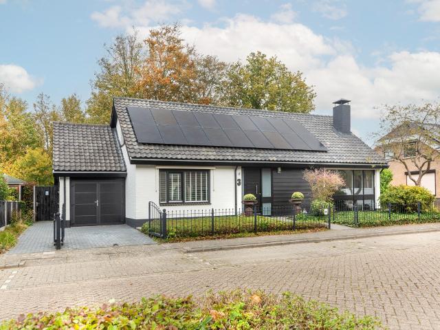 Bungalow te koop in Nieuwe-tonge, Zuid Holland