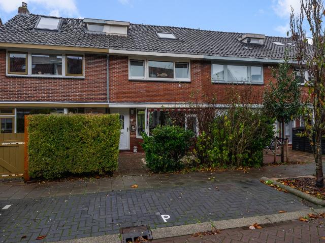 Eengezinswoning te koop in Krommenie, Noord Holland