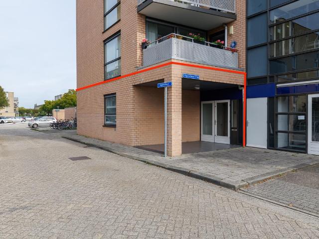 Benedenwoning te koop in Lelystad, Flevoland