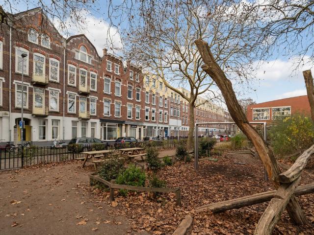 Benedenwoning te koop in Bospolder, Rotterdam