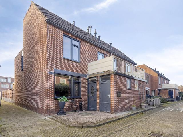 Eengezinswoning te koop in Bornholm, Hoofddorp