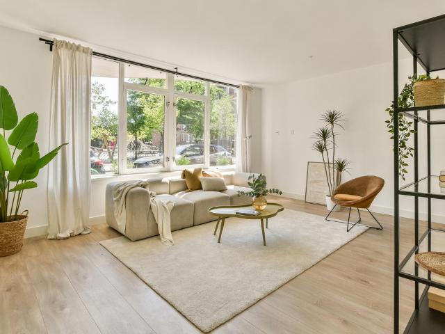 Benedenwoning te koop in Amsterdam, Indische Buurt