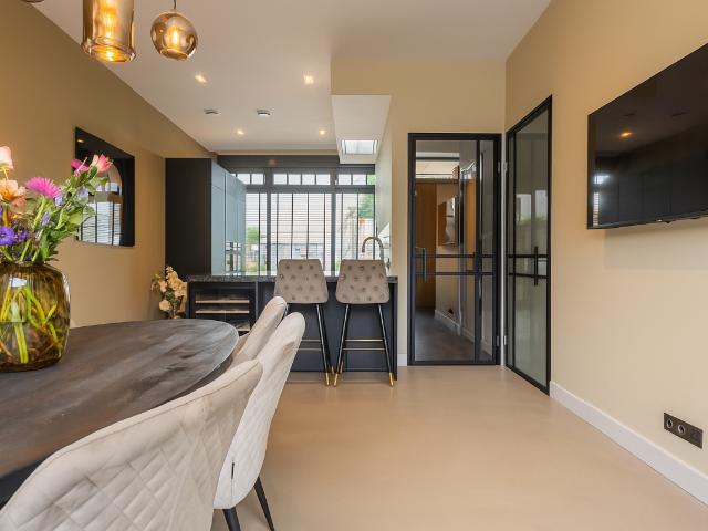 Woonboerderij te koop in Stationsplein, Arnhem