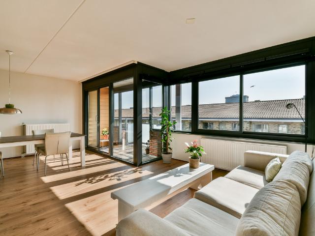 Bovenwoning te koop in Amsterdam, Overtoomse Veld