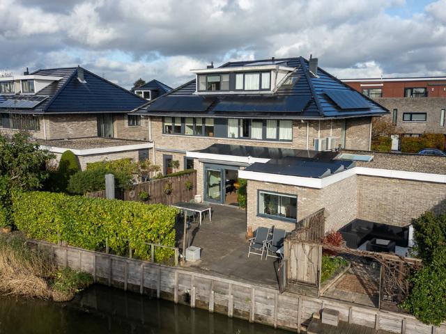 Woonboerderij te koop in Velden, 's-gravenhage