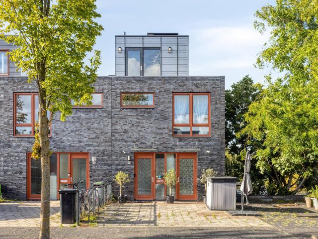 Eengezinswoning te koop in Zuidoost, Amsterdam